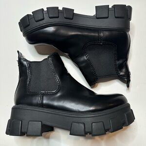 Circus NY by Sam Edelman Boot W8.5